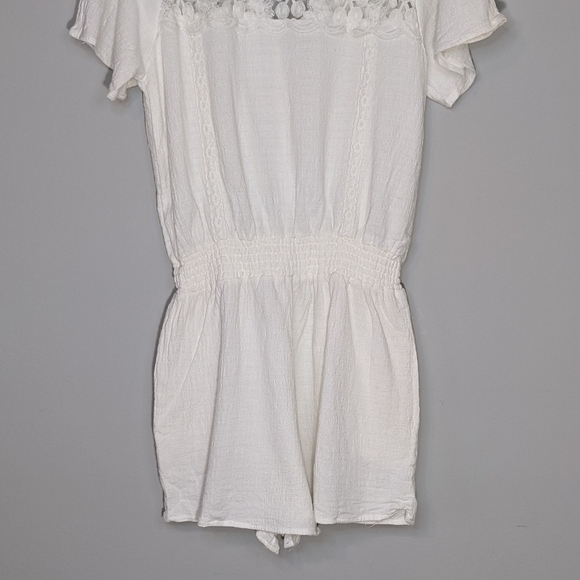L*SPACE Meadow Romper Short Sleeve Lace V-Neck Jumpsuit White Button Size Small - Picture 11 of 15